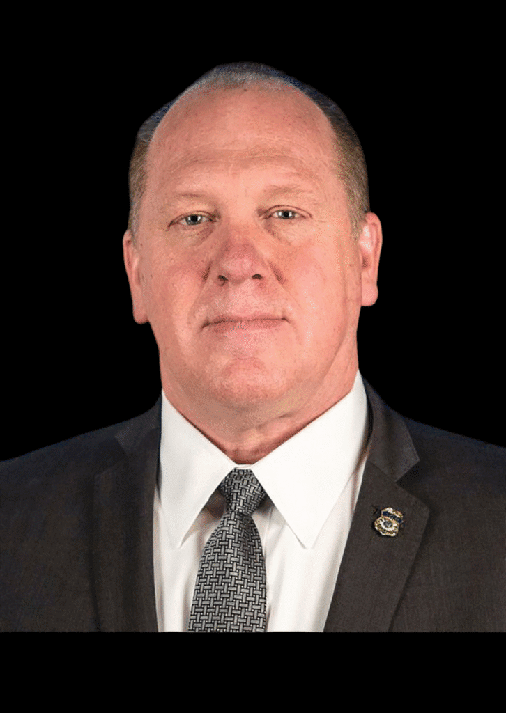 Tom Homan: The Controversial Face of U.S. Immigration Enforcement – Biography, Policies, and Public Impact