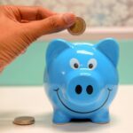 10 Smart Ways to Save Money Every Month – Without Sacrificing Your Lifestyle